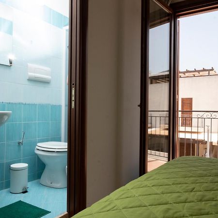 شقة Casa Pachira Con Vista Mare سان فيتو لو كابو المظهر الخارجي الصورة