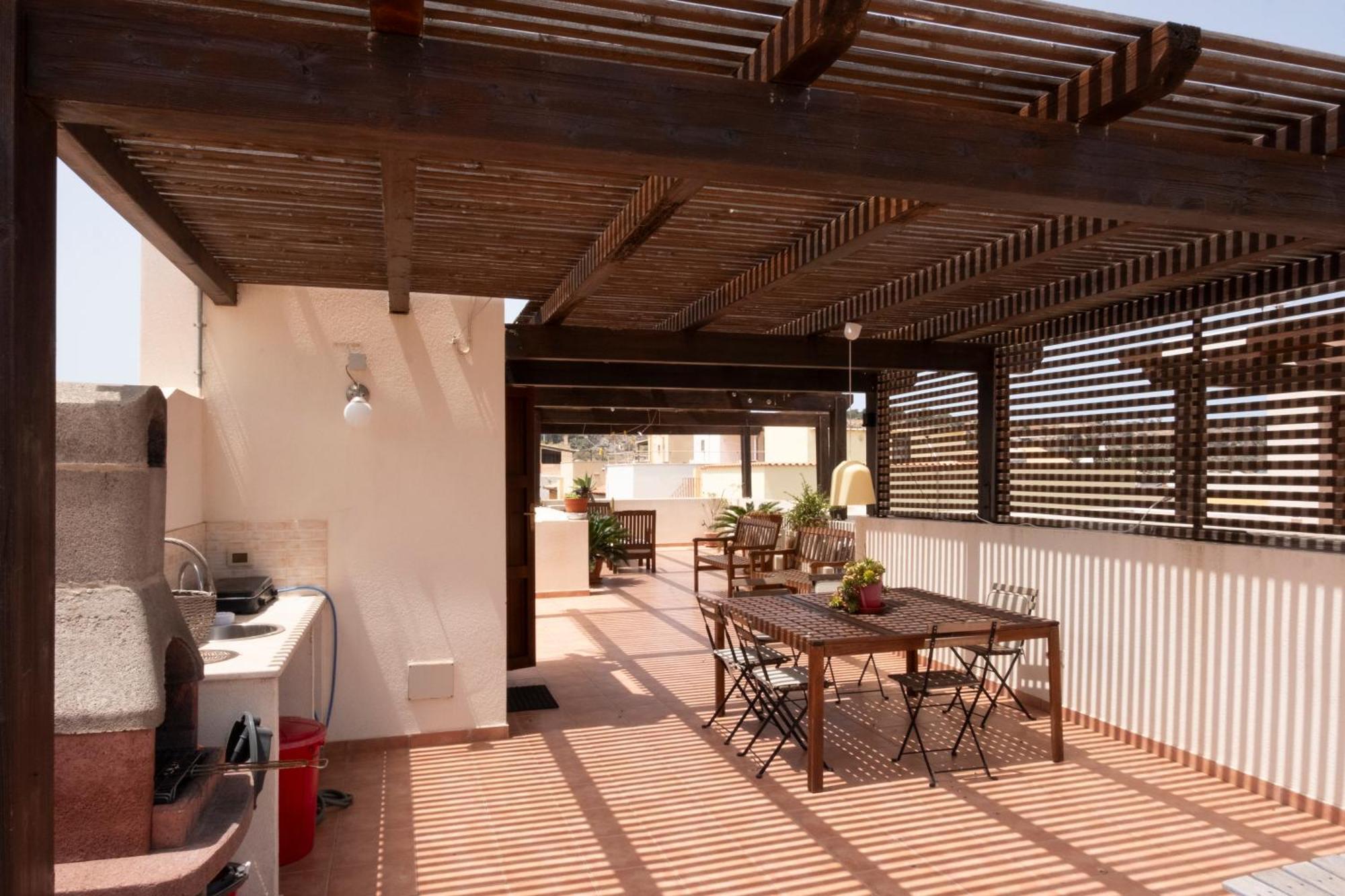 شقة Casa Pachira Con Vista Mare سان فيتو لو كابو المظهر الخارجي الصورة